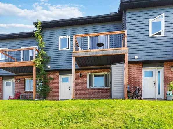 8 Blomidon Ter #814, Wolfville, NS B4P 2G9