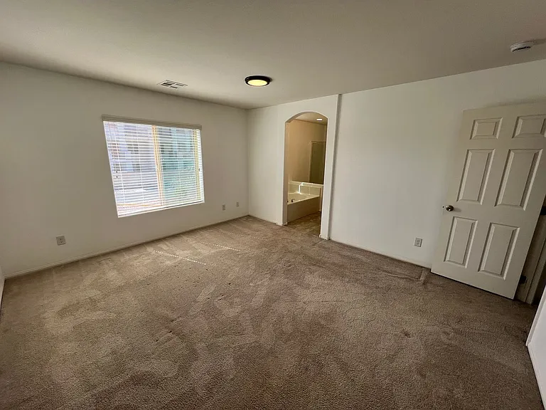 5693 Point Loma Ct — Photo 10