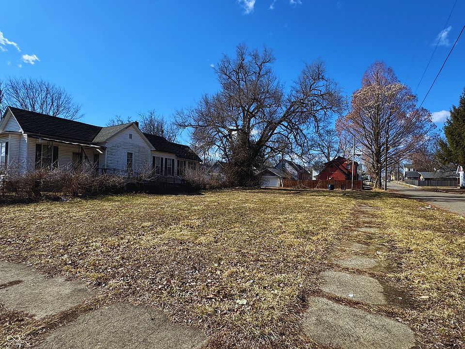 1st image of 1001 S 9th St