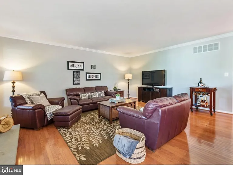1 Sparrow Ct — Photo 6