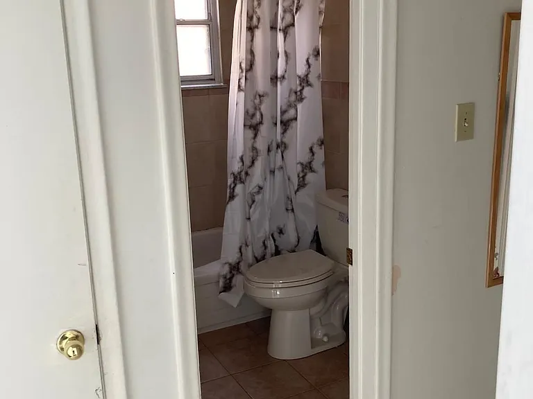 100 Rajah St #2 — Photo 8