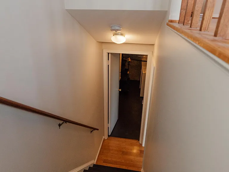1664 Whisperhill Dr — Photo 15