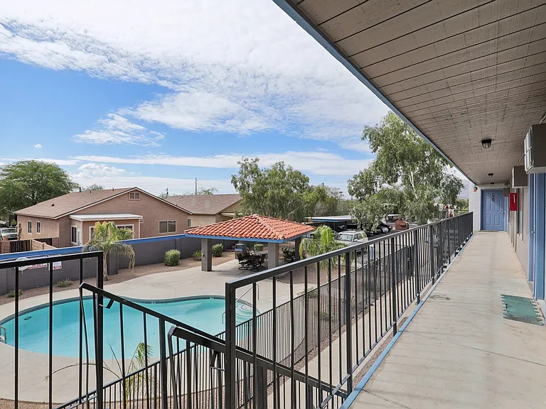 Copper Canyon Apartments — Photo 7