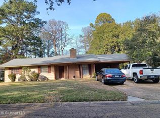 1944 Bienville Dr, Jackson, MS 39212