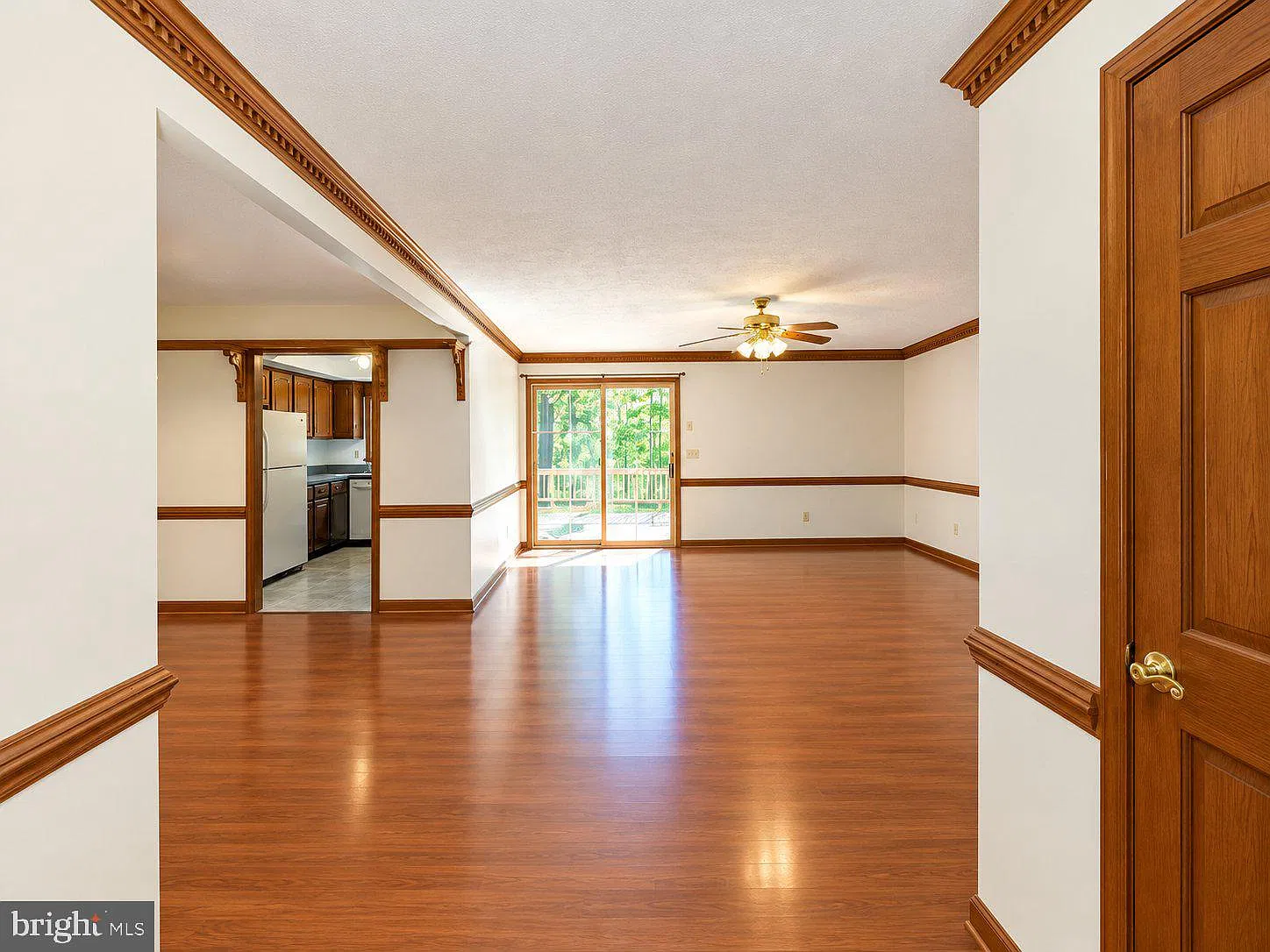 3 bed, 2.0 bath, 1462 sqft, $2,495 — Photo 4