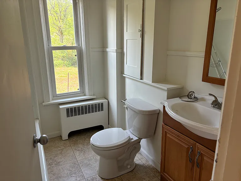 1031 Princeton Ave — Photo 9