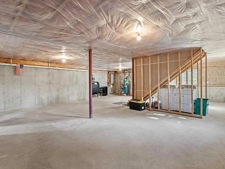 22 Maple Rd — Photo 45