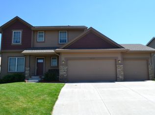 10076 Shannon Rd, La Vista, NE 68128