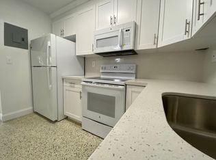 1370 SW 67th Ave, Miami, FL 33144