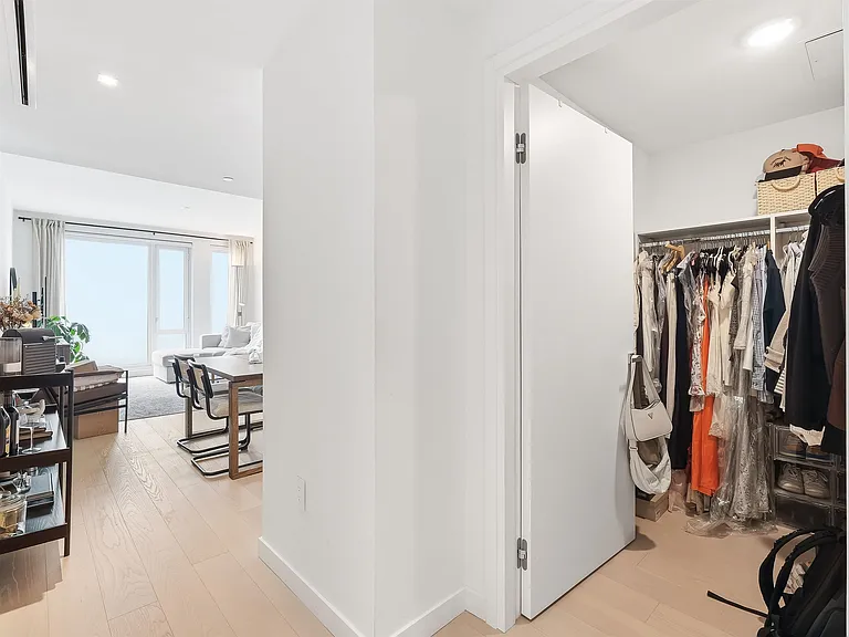 144 1st St #5H — Photo 13