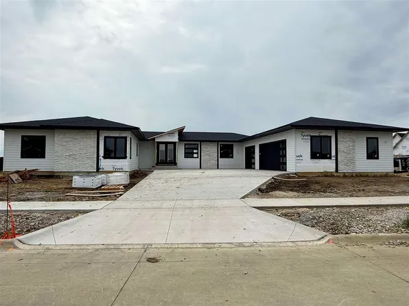 261 Howard Ave NW, Swisher, IA 52338