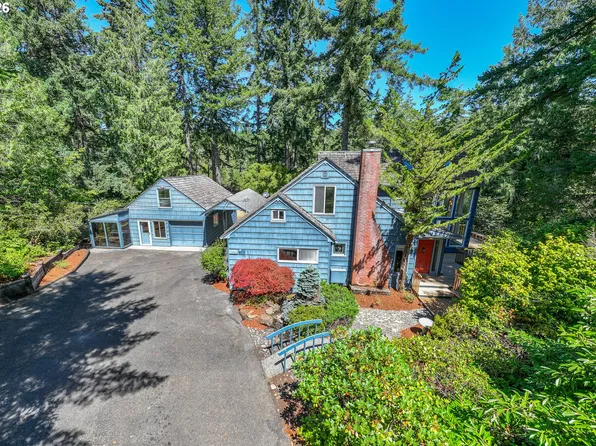 5865 Mercer Lake Rd, Florence, OR 97439