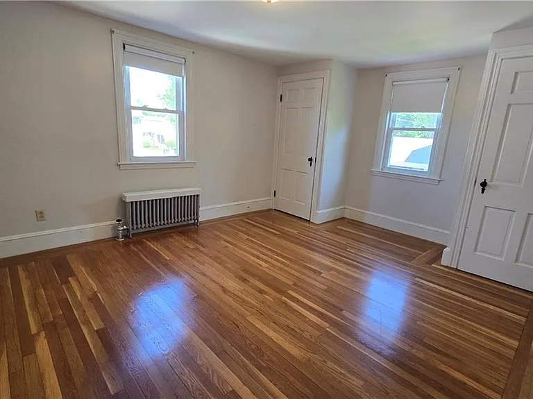 63 La Salle Dr — Photo 11