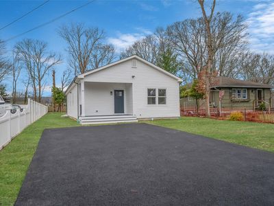 77 Oak Ave shirley, NY 119, Shirley, NY, 11967