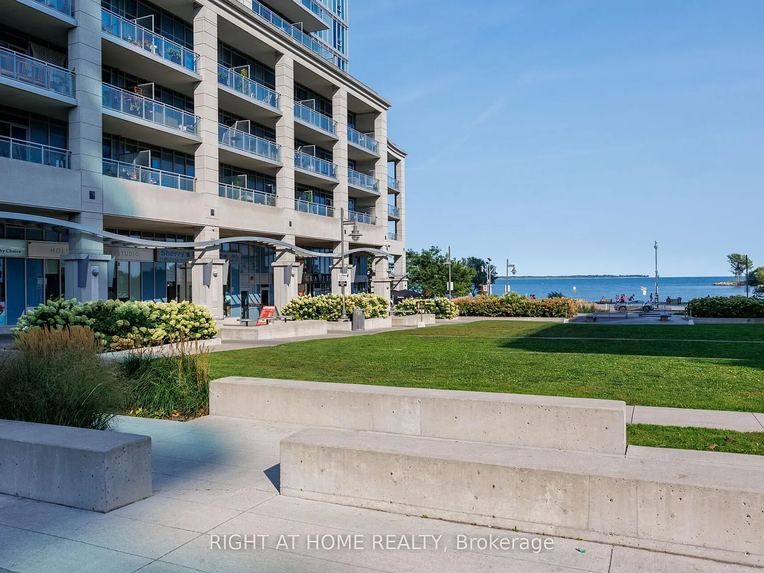 2 bed, $3,400 — Photo 4