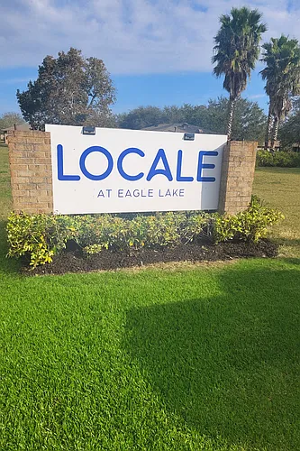 Locale at Eagle Lake Photo 1