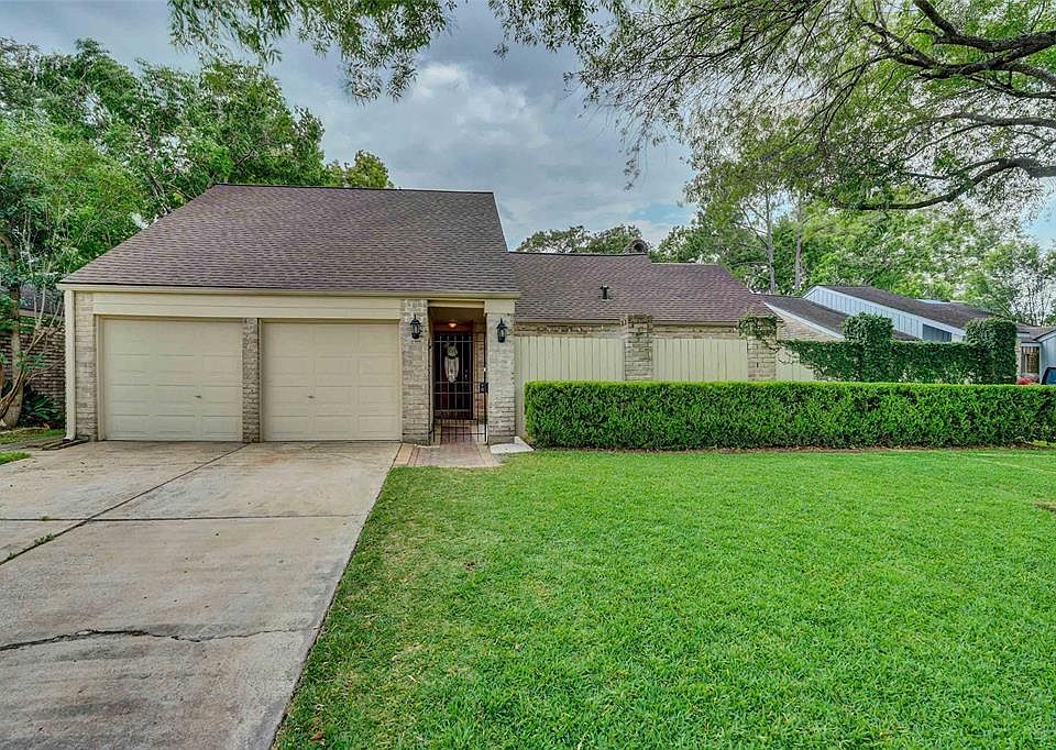 1st image of 12019 Rocky Knoll Dr