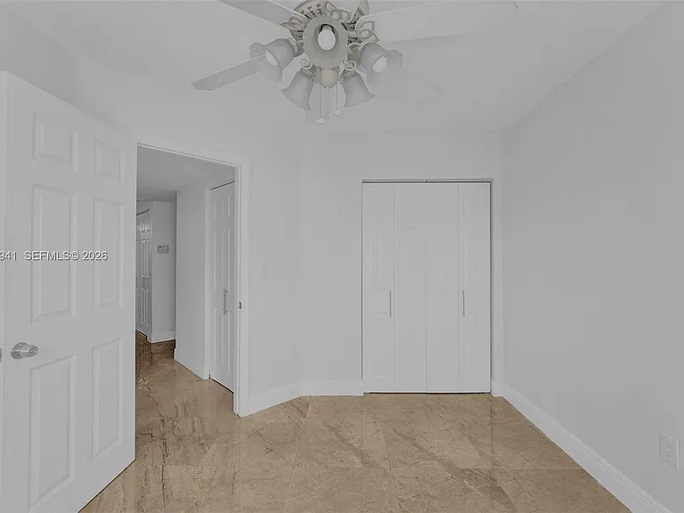 21300 San Simeon Way #P6 — Photo 13