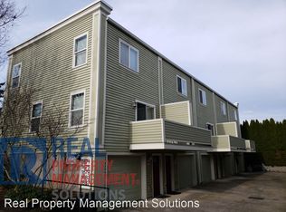 1679 SE Linn St, Portland, OR 97202