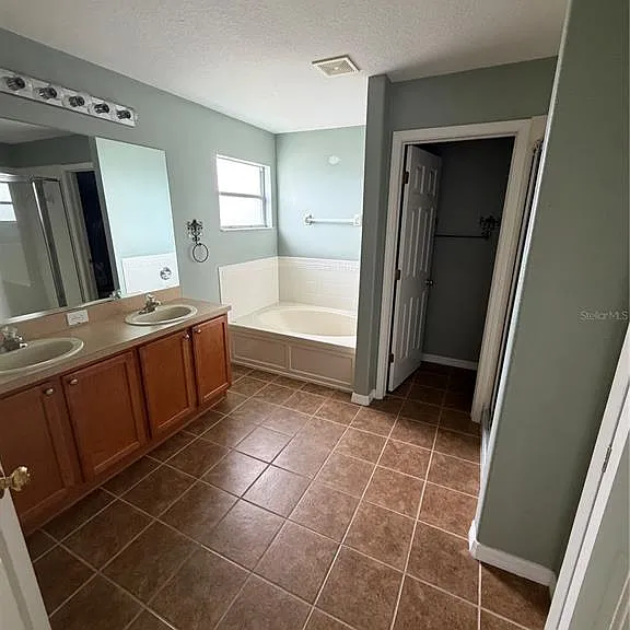 31037 Baclan Dr — Photo 8
