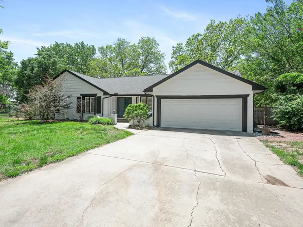 14215 E Cascades Ct, Wichita, KS 67230