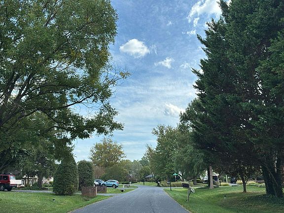 5th image of 6812 Falstone Dr