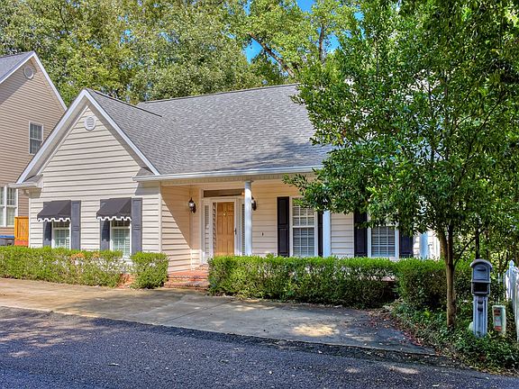 2nd image of 223 Water Oak Dr