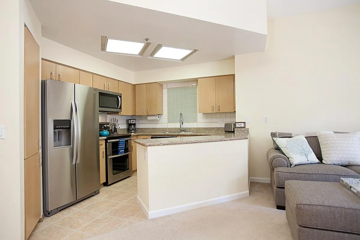 2 bed, 1016 sqft, $5,000 — Photo 3