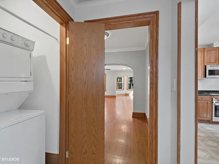 2717 W Argyle St #2 — Photo 20