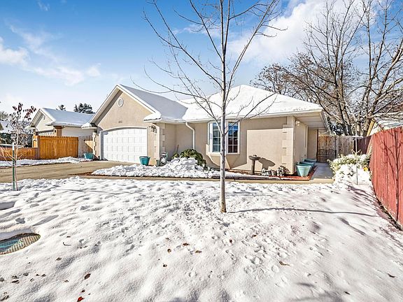 2nd image of 855 Eastland Park Dr