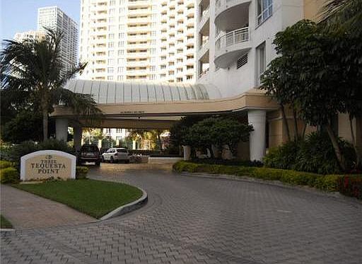 24/7 Valet Parking Available for guests and residents.