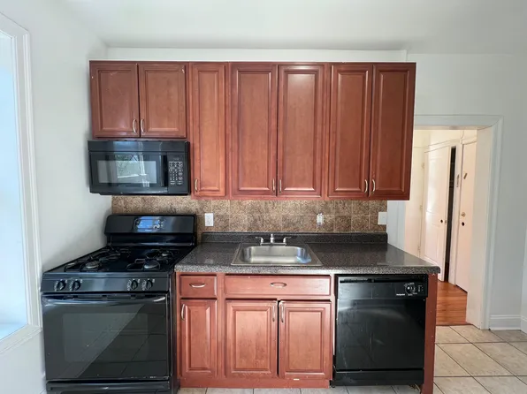 485 Garfield Ave #2E, Jersey City, NJ 07305