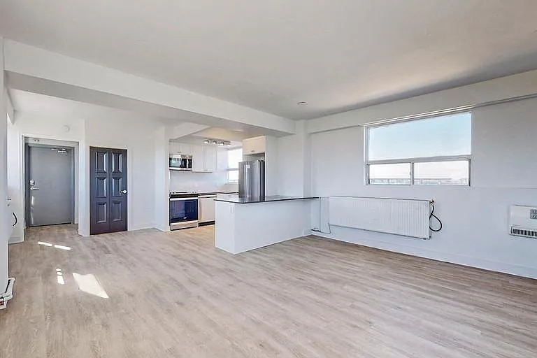 70 Spadina Rd — Photo 12
