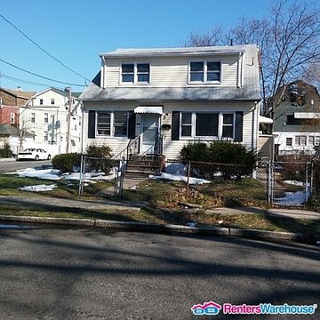 1st image of 164 Norwood St
