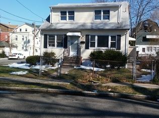 164 Norwood St, Newark, NJ 07106