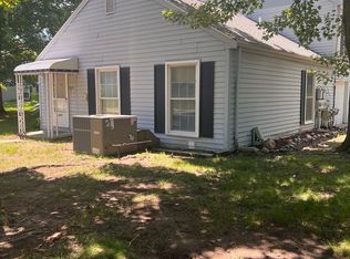 2135 Painted Post Dr, Flushing, MI 48433