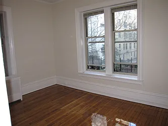 Rented by Sol Shamilzadeh, Lreb