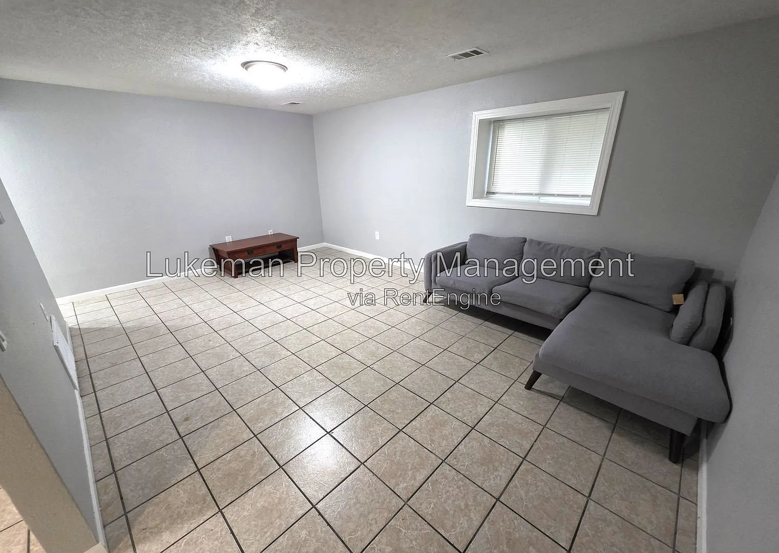 2 bed, 1.0 bath, 800 sqft, $950 — Photo 1