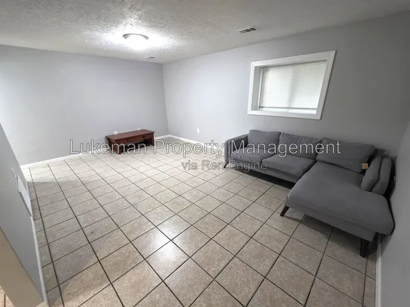 3630 Douglas Ave #4, Kalamazoo, MI 49004
