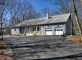 697 Pinehurst Rd, New Egypt, NJ 08533