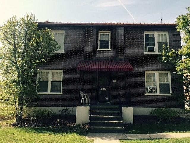 1st image of 1657 Cedar Ave APT 2