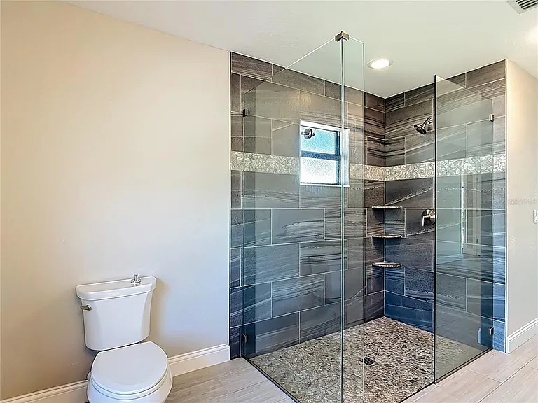 540 Alabama Ave — Photo 5