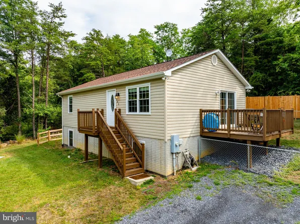 985 Apple Orchard Dr, Linden, VA 22642