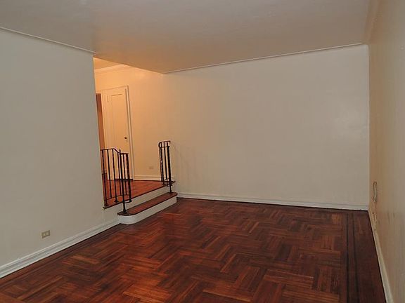 5th image of 100 Winthrop St APT 2C