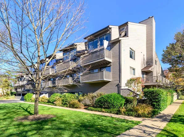 1465 E Putnam Ave APT 436, Greenwich, CT 06870