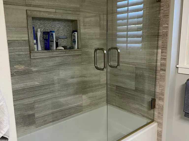 10240 NW Edgewood Dr — Photo 7