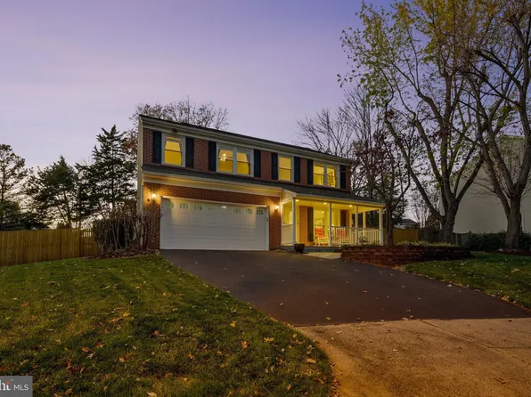 5416 Goldmoore Ct, Centreville, VA 20120