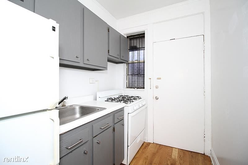 1st image of 626 W Barry Ave Unit 3