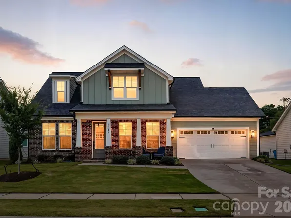 13630 Tranquil Day Dr, Matthews, NC 28105