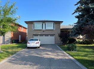 19 Lilywood Rd, Toronto, ON M6B 1V5